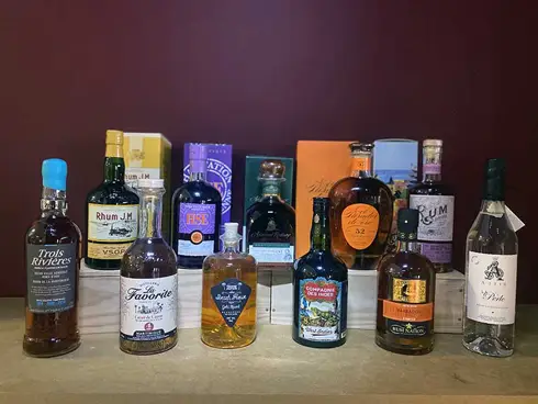 Image 01 de la galerie Les Alcools - Cave de Landi