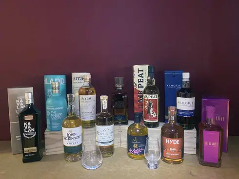 Image 02 de la galerie Les Alcools - Cave de Landi