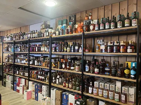 Image 05 de la galerie Les Alcools - Cave de Landi